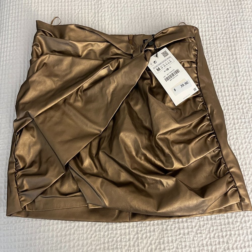 Zara Gold Metallic Mini Skirt; Size M